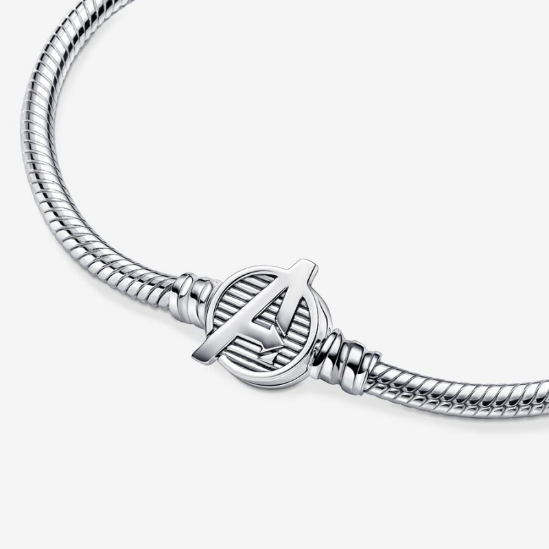 Pandora Moments Marvel The Avengers Logo Clasp Snake Charm Bracelets Sterling Silver | 7184-OGSXU