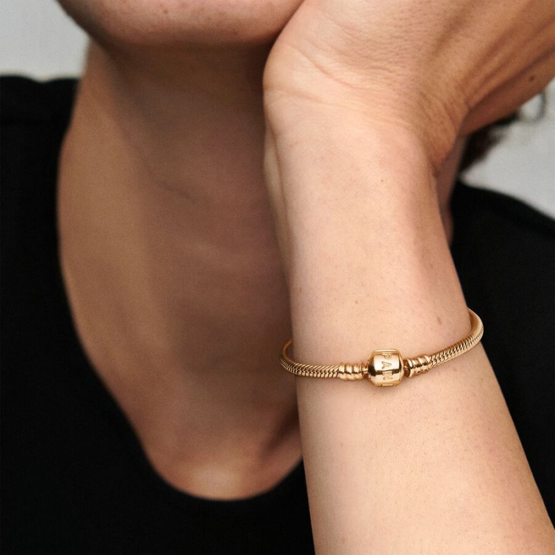 Pandora Moments Snake Chain Bracelets Gold | 7910-HUPCW